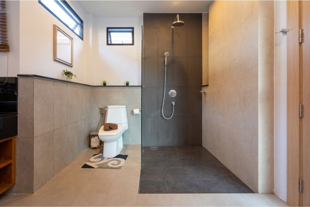 Maximizing Space Nadine Floors’ Tips for A Plano Shower Remodel in Compact Bathrooms